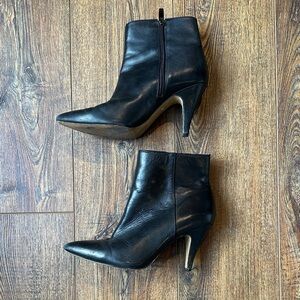 Vince Camuto Nandi Black Leather Heeled Ankle Bootie Size 8.5